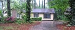 Sterling Ridge Ln