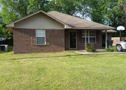 Willow Creek Dr