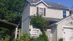  E 130th St