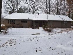  N Eberhart Ave