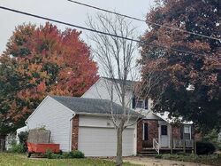 W Parkway Dr