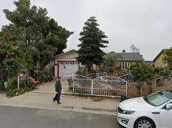  Kenalan Dr