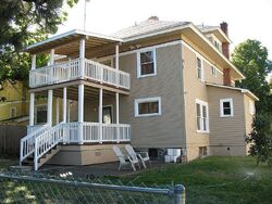  W 11th Ave