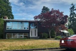  N 172nd St