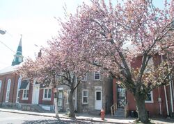  Plum St