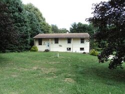 Hillcrest Dr
