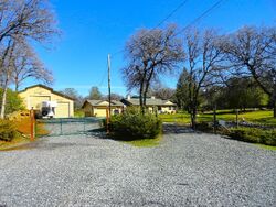  Lovejoy Ln