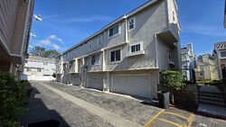  Plaza Del Amo Unit 27