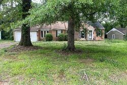  Oakhill Dr
