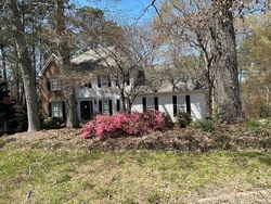 Pebble Bend Dr
