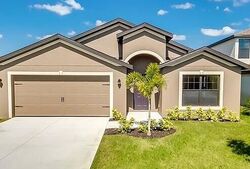 Shadow Lakes Dr