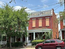 W Clay St