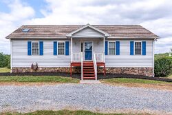  Hickory Cove Ln