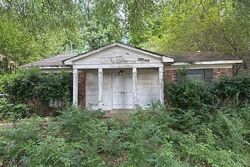  E Mallory Ave