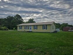  Meadowbrook Dr