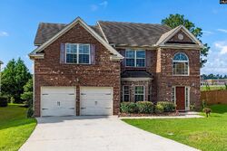  Village East Cir