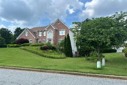 Castle Pointe Ln