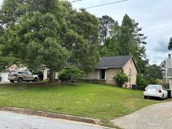 Chase Woods Dr