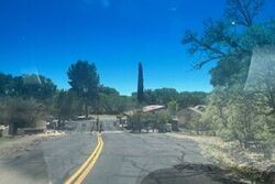 E Oak Creek Valley Dr