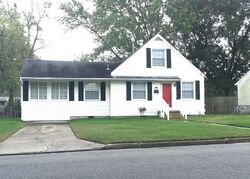  Greenwood Dr