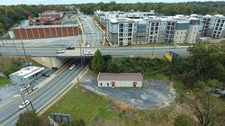  E Stone Ave