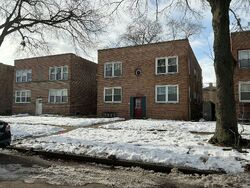  Callan Ave Apt 2s