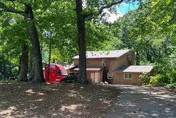 Mundys Mill Rd