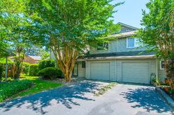  Maplecrest Dr