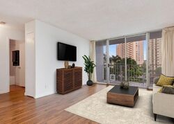  Ala Napunani St Apt 3