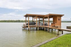  Lake View Dr