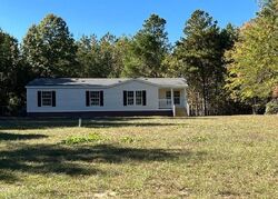  Pine Tree Dr