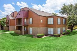  Pin Oak Dr Apt