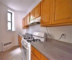  W 157th St