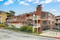  Red Leaf Ct