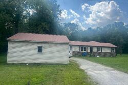  Dogwood Ln