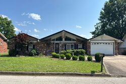  Ridgewood Dr