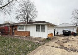  E Carpenter Dr