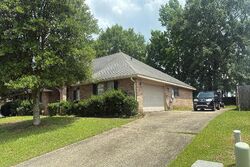  Saddlebrook Dr N