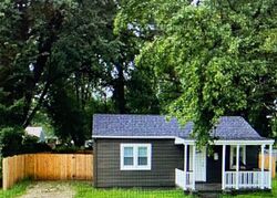  E Laburnum Ave