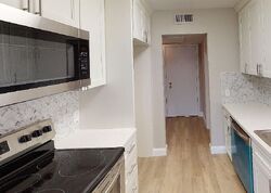  N Civic Dr Apt 409