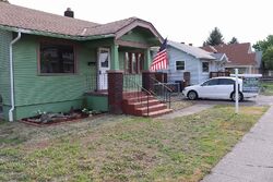  E Bridgeport Ave