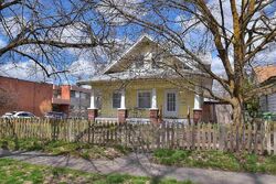  W Shannon Ave