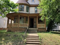  S 22nd St
