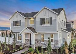 W Parkview Dr
