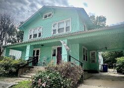  N Gillette Ave