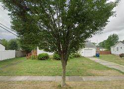  Hillcrest Dr