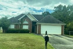 Yellowhammer Dr