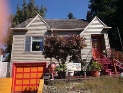  25th Ave Ne