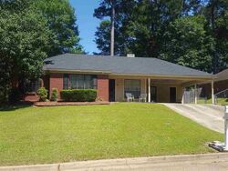  Greenmont Dr