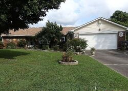 Meadow View Dr